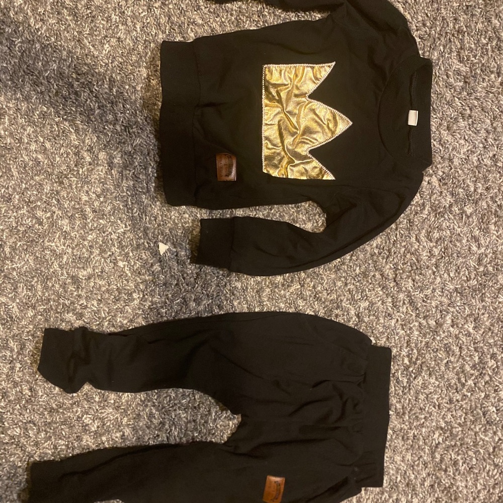 KID CLOTHING SET - Picture 3 of 3